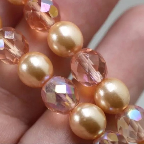 Joan Rivers pale pink glass pearls and faceted ab crystal necklace, 28 inches - Picture 7 of 9